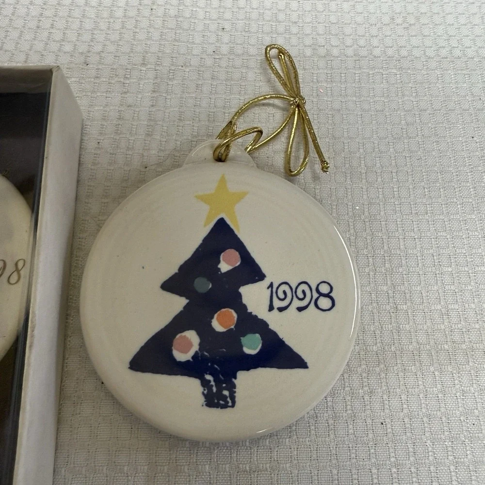 2 Vtg 98 Fiestaware‎ Fiesta Christmas Ornament White Blue Tree Homer Laughlin